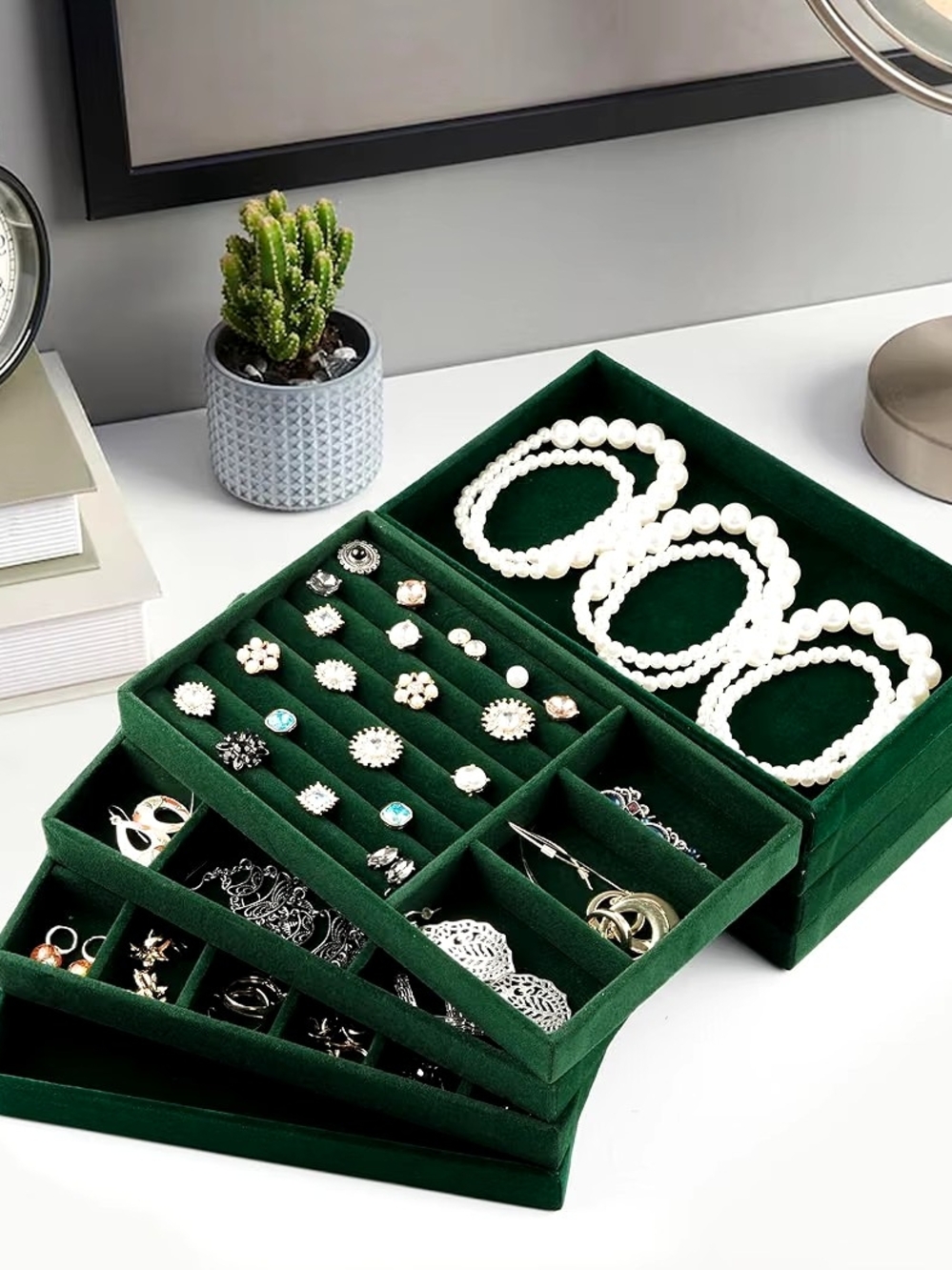 Velvet Multi-Layer Jewelry Organizer Tray - Green